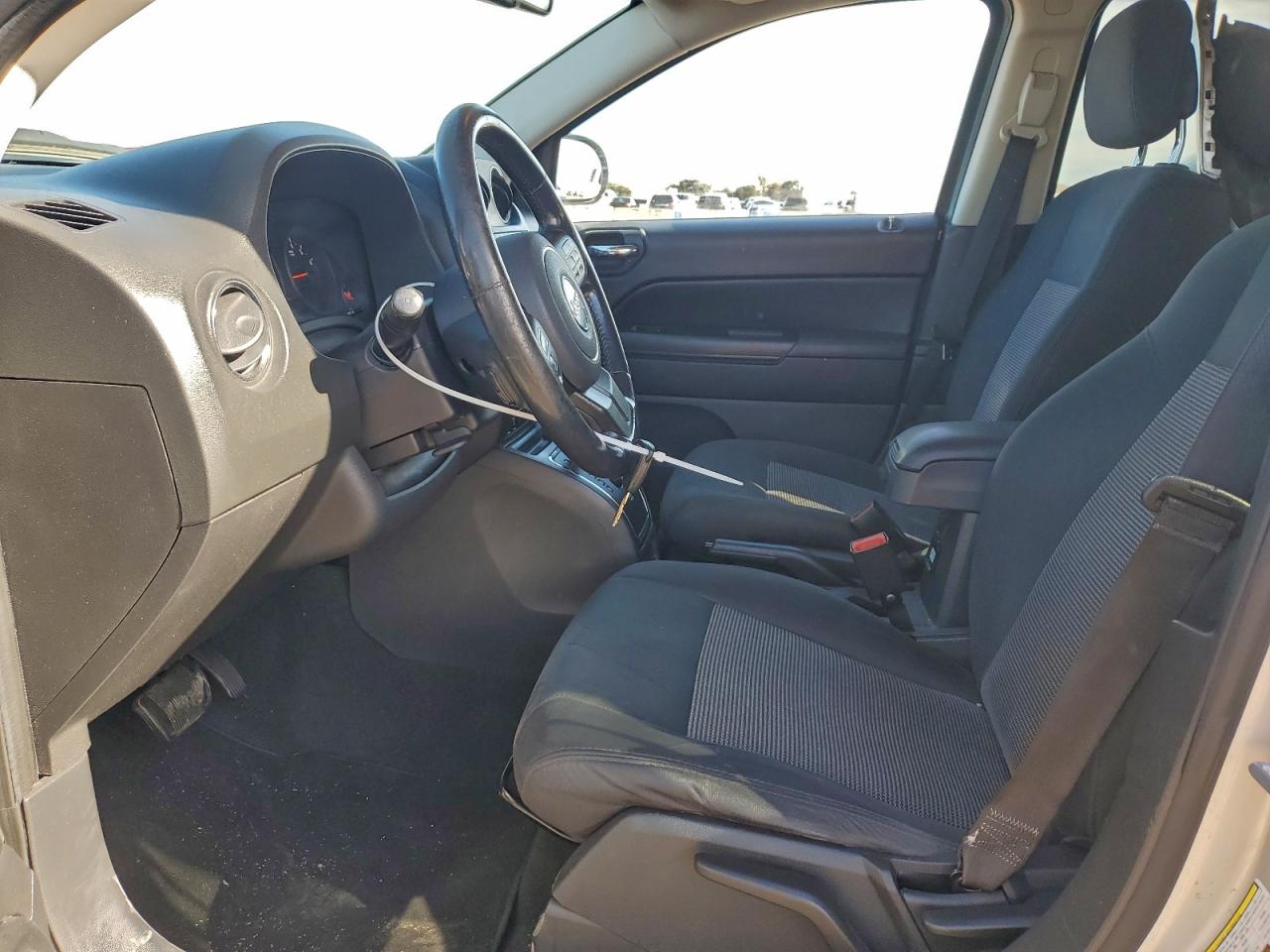 2012 Jeep Compass Latitude VIN: 1C4NJCEB0CD601842 Lot: 94467685