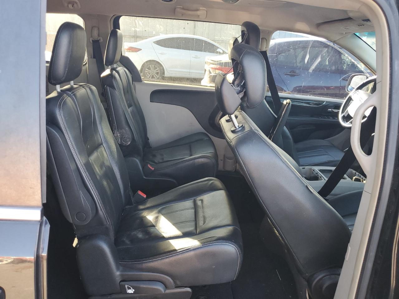 2014 Chrysler Town & Country Touring VIN: 2C4RC1BG8ER400058 Lot: 93367025