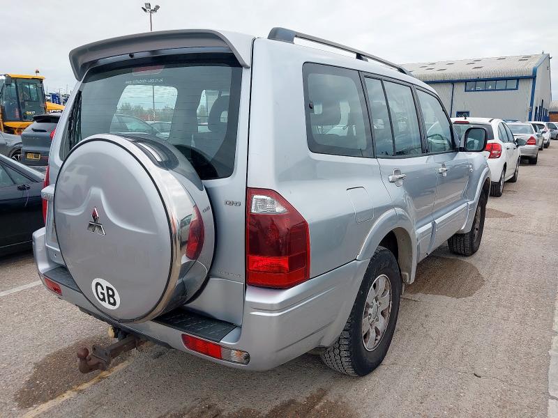 2004 MITSUBISHI SHOGUN 3.2 DI-D EQUIPPE 5DR