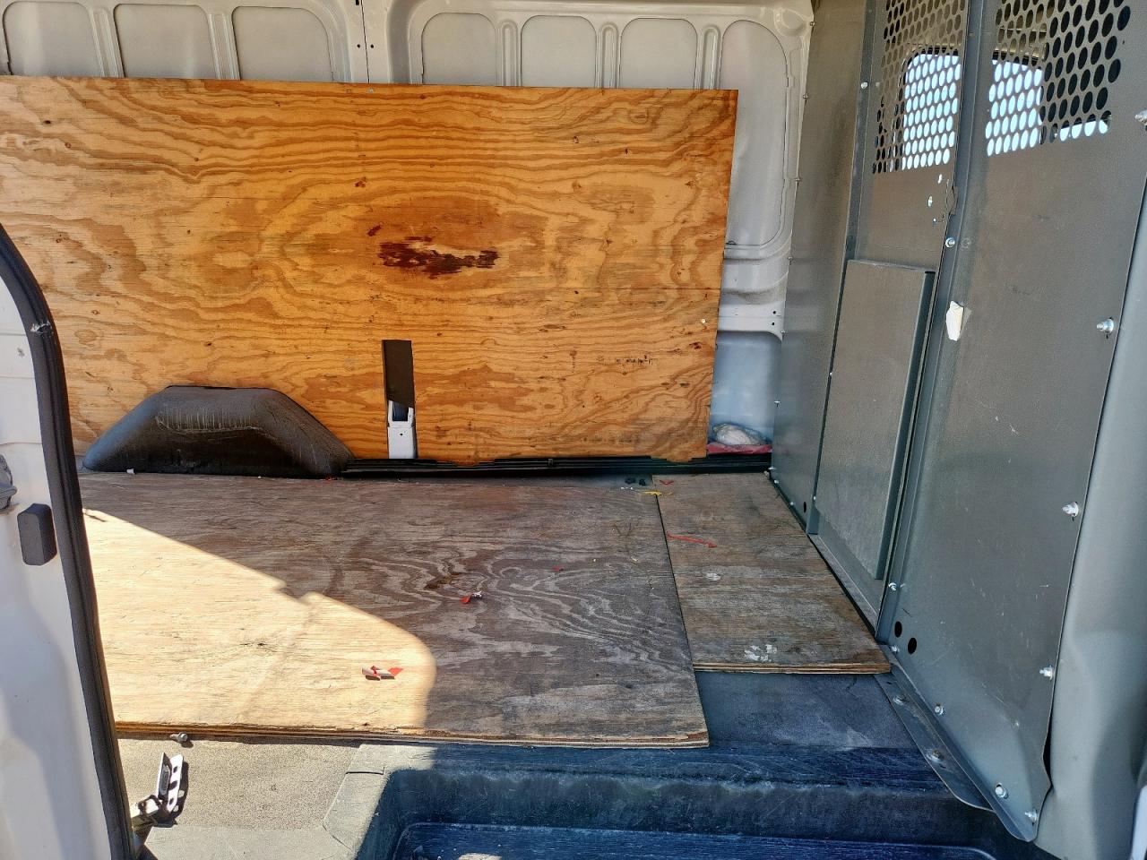 2020 Ford Transit Delivery Van VIN: 1FTBR1C8XLKA42772 Lot: 90716935