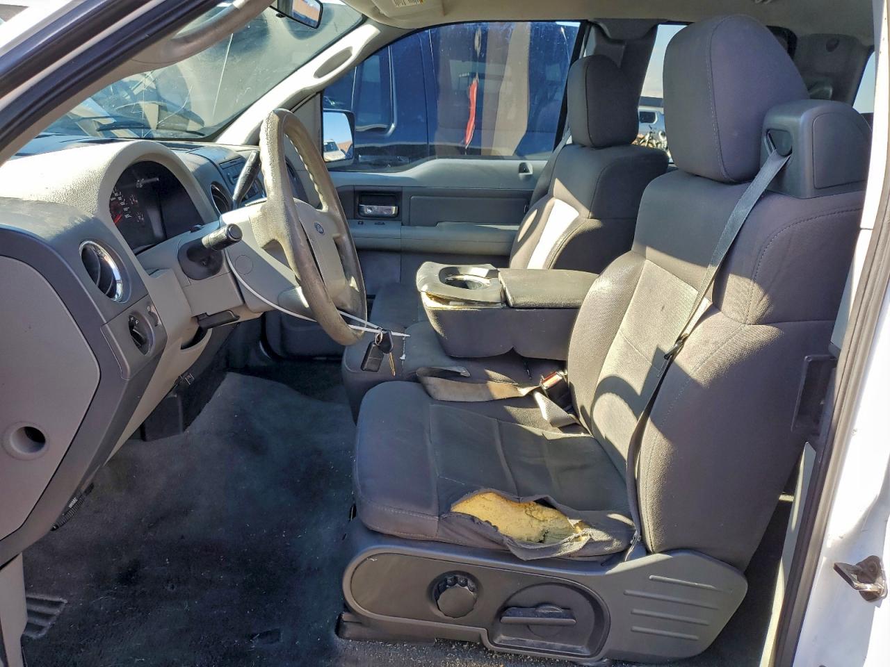 2005 Ford F150 VIN: 1FTPX12565NB55123 Lot: 92758555