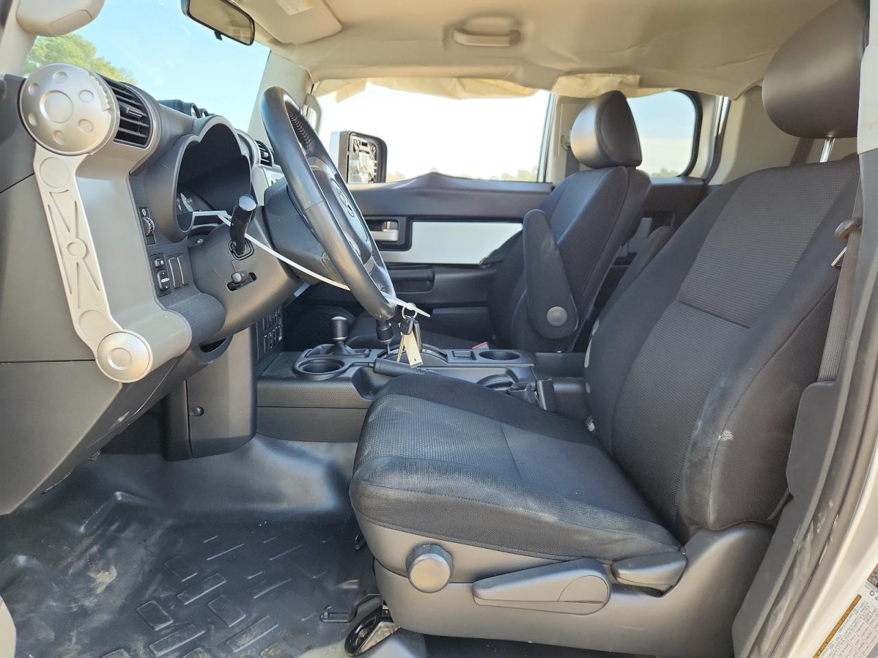 2007 Toyota Fj Cruiser VIN: JTEBU11F370015667 Lot: 93039915