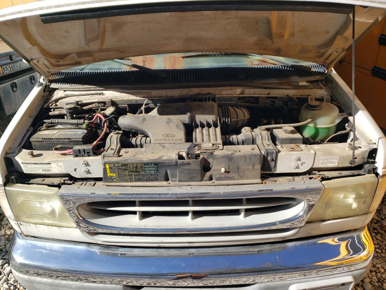 2002 Ford Econoline E450 Super Duty Cutaway Van VIN: 1FDXE45S32HA18946 Lot: 93724425