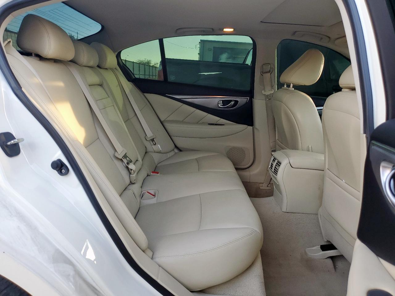 2017 Infiniti Q50 Premium VIN: JN1EV7AR9HM836670 Lot: 91910285