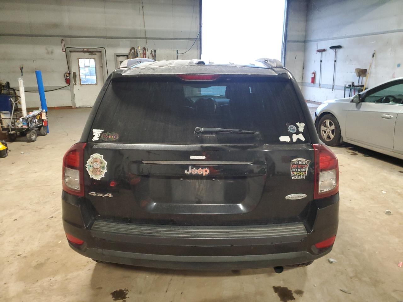 2016 Jeep Compass Latitude VIN: 1C4NJDEB9GD712661 Lot: 92910775