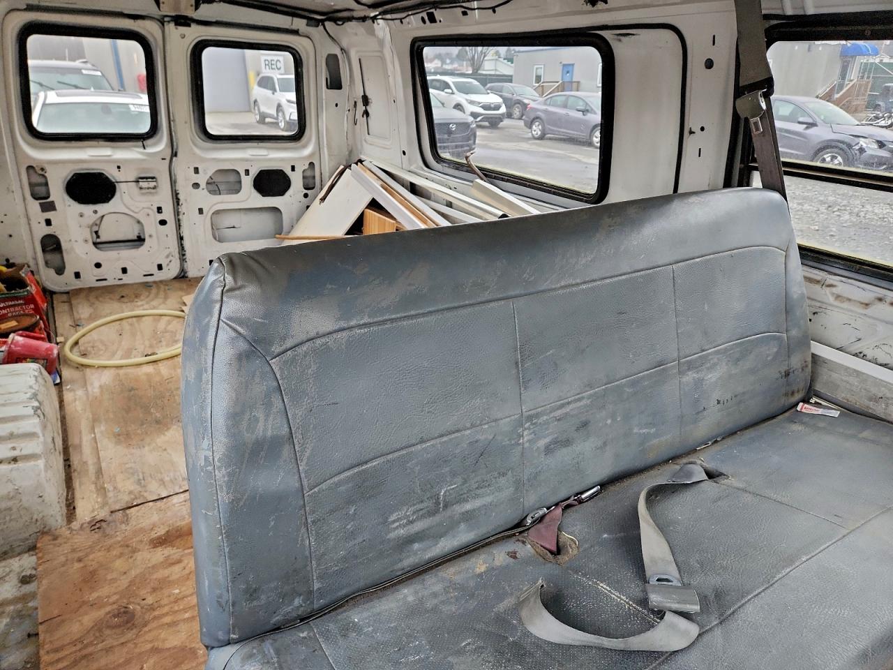 2001 Ford Econoline E250 Van VIN: 1FTNS24241HB12889 Lot: 92858825