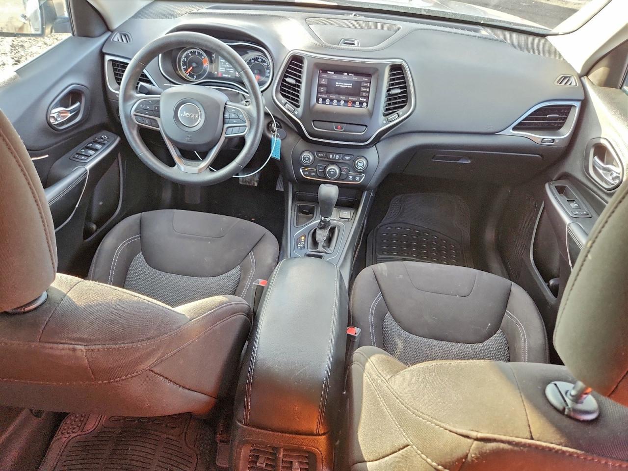 2019 Jeep Cherokee Latitude VIN: 1C4PJLCB2KD359114 Lot: 93935505