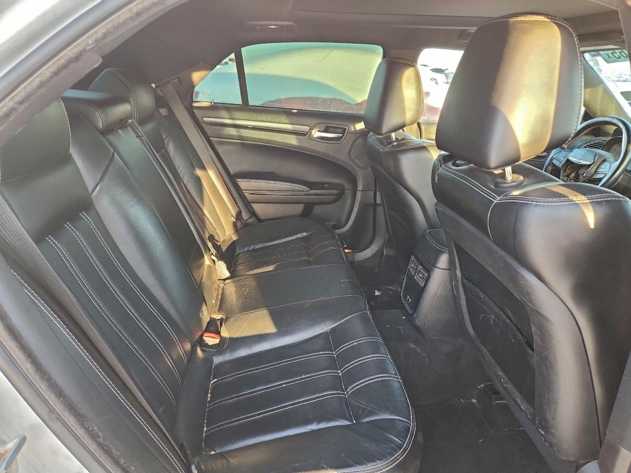 2016 Chrysler 300 S VIN: 2C3CCAGG4GH238909 Lot: 94755365