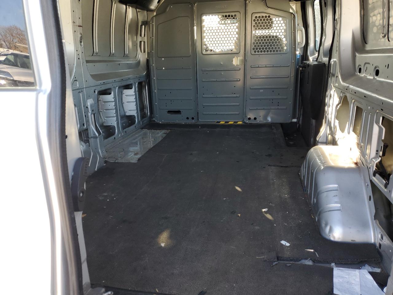 2016 Ford Transit 150 Delivery Van VIN: 1FTYE1ZM5GKA96366 Lot: 90905465