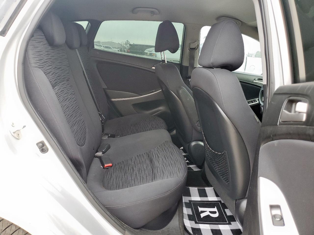 2015 Hyundai Accent Gs VIN: KMHCT5AE4FU225269 Lot: 93349275