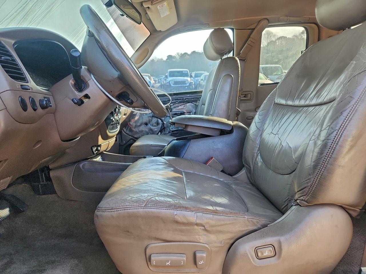 2003 Toyota Tundra Access Cab Limited VIN: 5TBRT38103S410093 Lot: 93931585