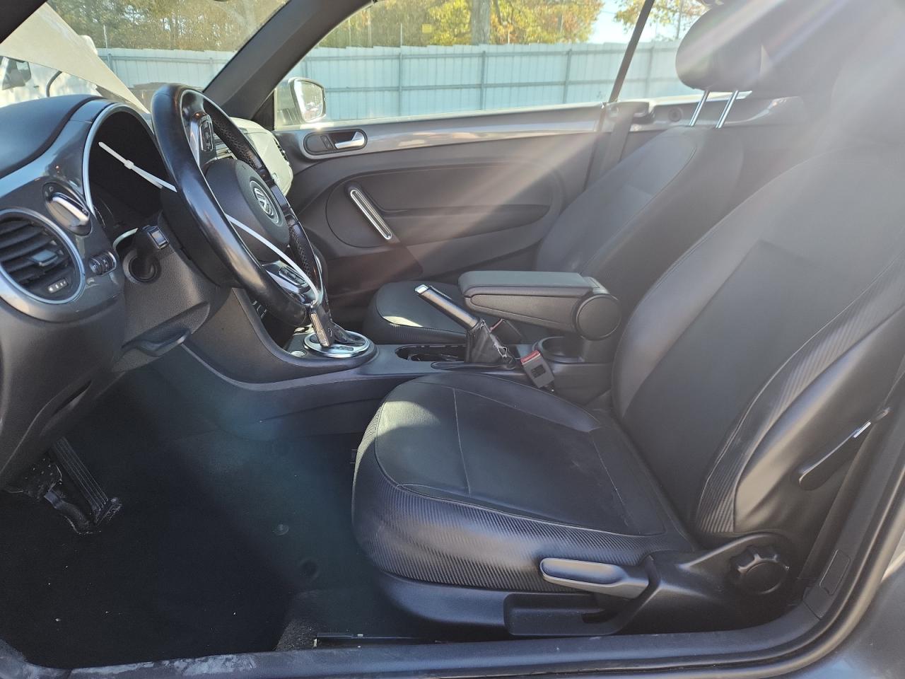 2014 Volkswagen Beetle VIN: 3VW5P7AT4EM801700 Lot: 92323335