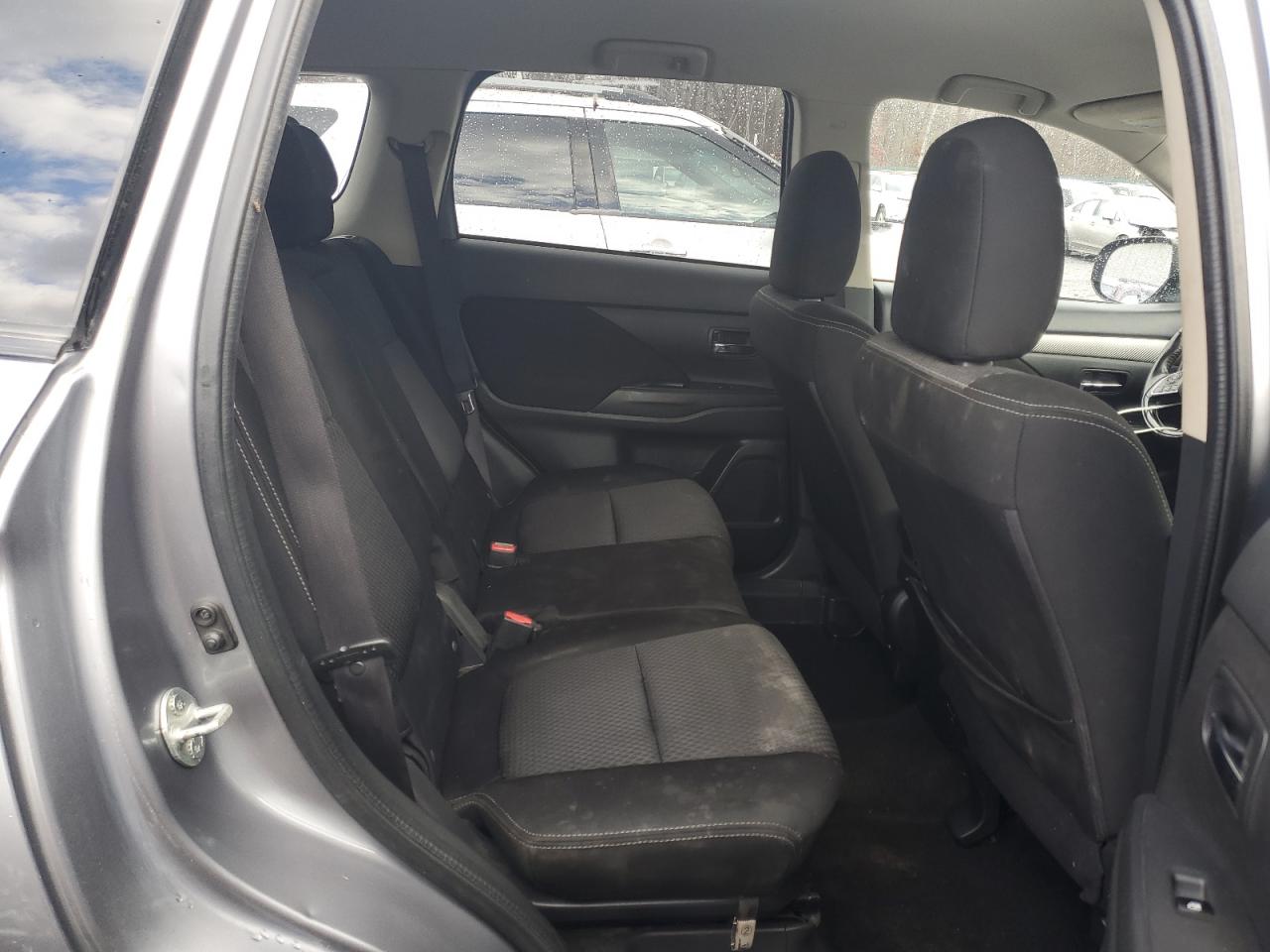 2017 Mitsubishi Outlander Se VIN: JA4AZ3A39HZ050823 Lot: 92673155