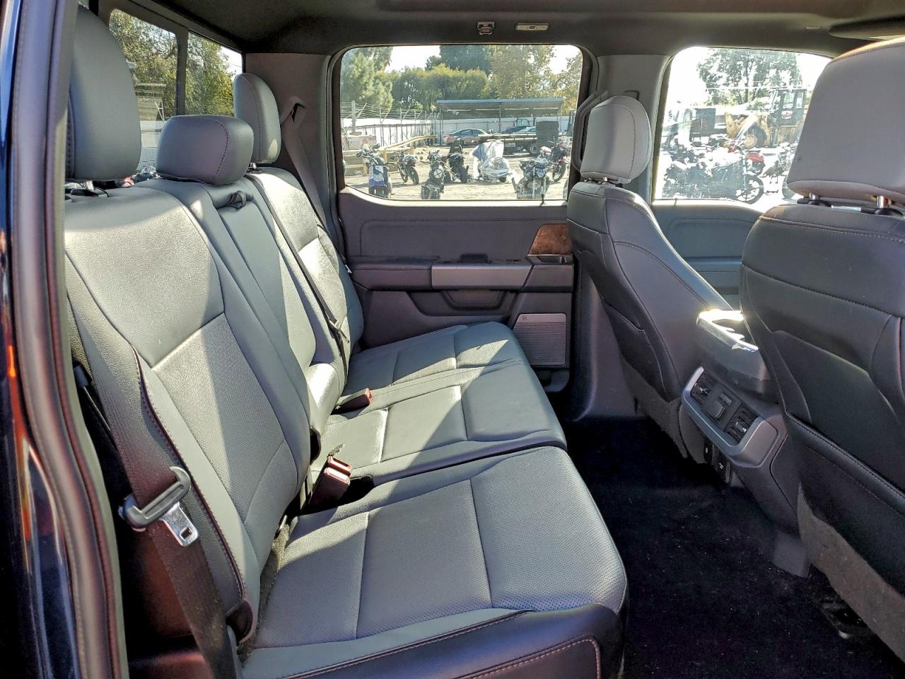 2023 Ford F150 Lightning Pro VIN: 1FTVW1EV2PWG13534 Lot: 94268235