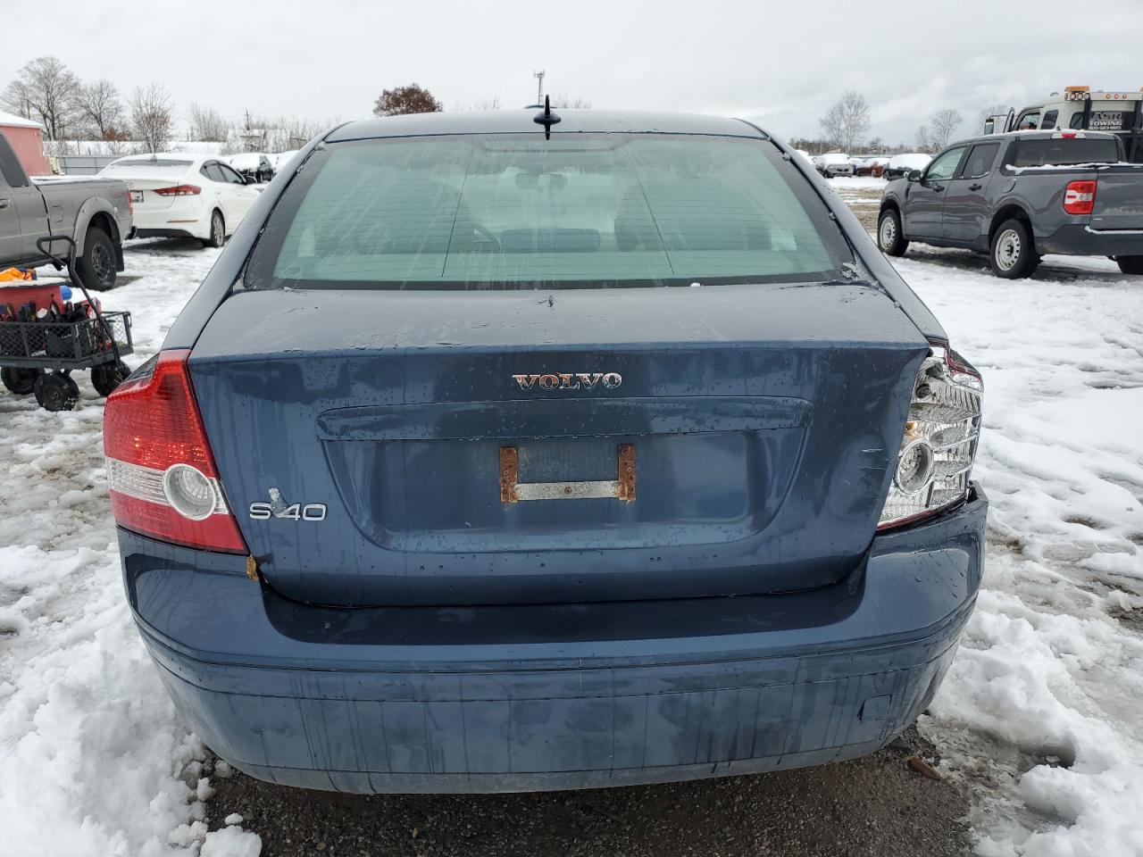 2005 Volvo S40 2.4I VIN: YV1MS382652047719 Lot: 93008815