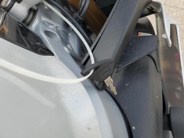 2024 APRILIA RS 660 EXTREMA  