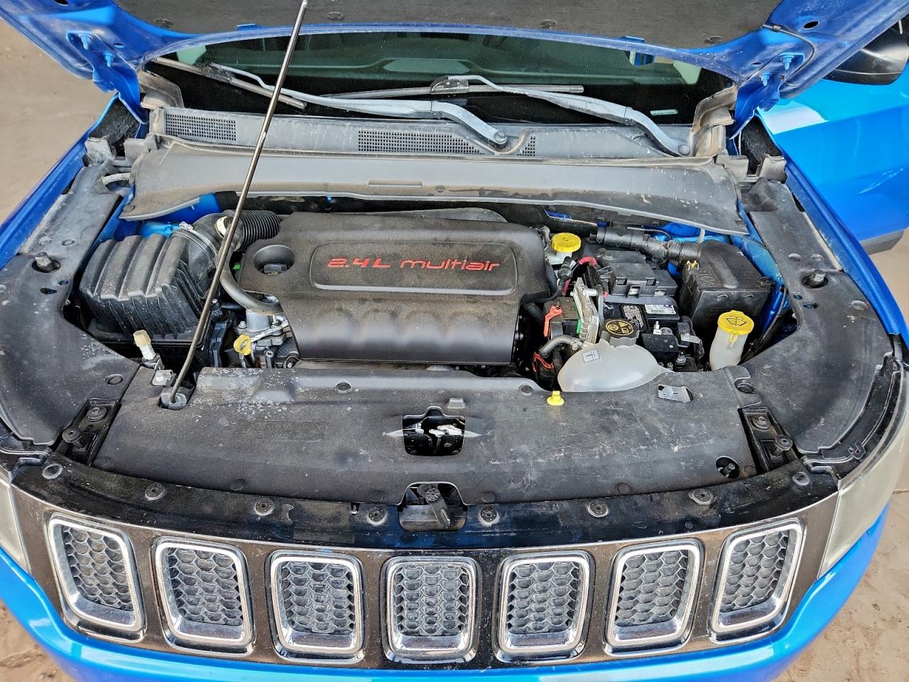 2018 Jeep Compass Sport VIN: 3C4NJDAB4JT107860 Lot: 94961695