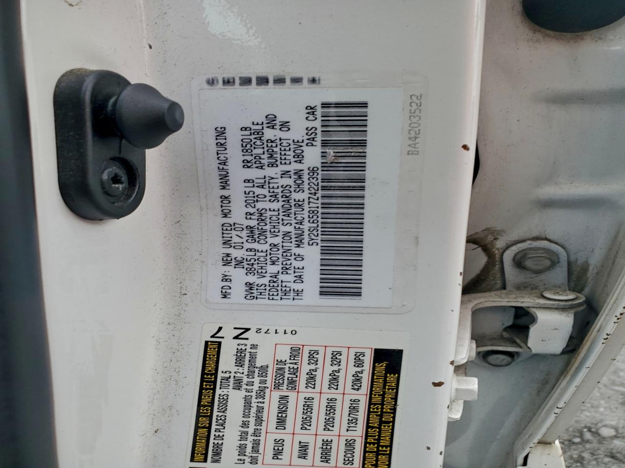 2007 Pontiac Vibe VIN: 5Y2SL65817Z422396 Lot: 94251995