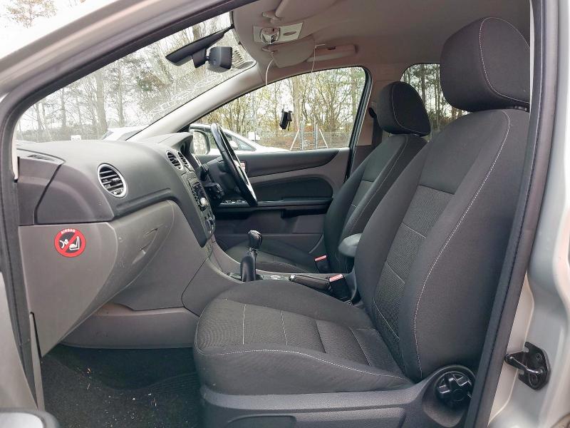 2010 FORD FOCUS 1.6 TITANIUM 5DR