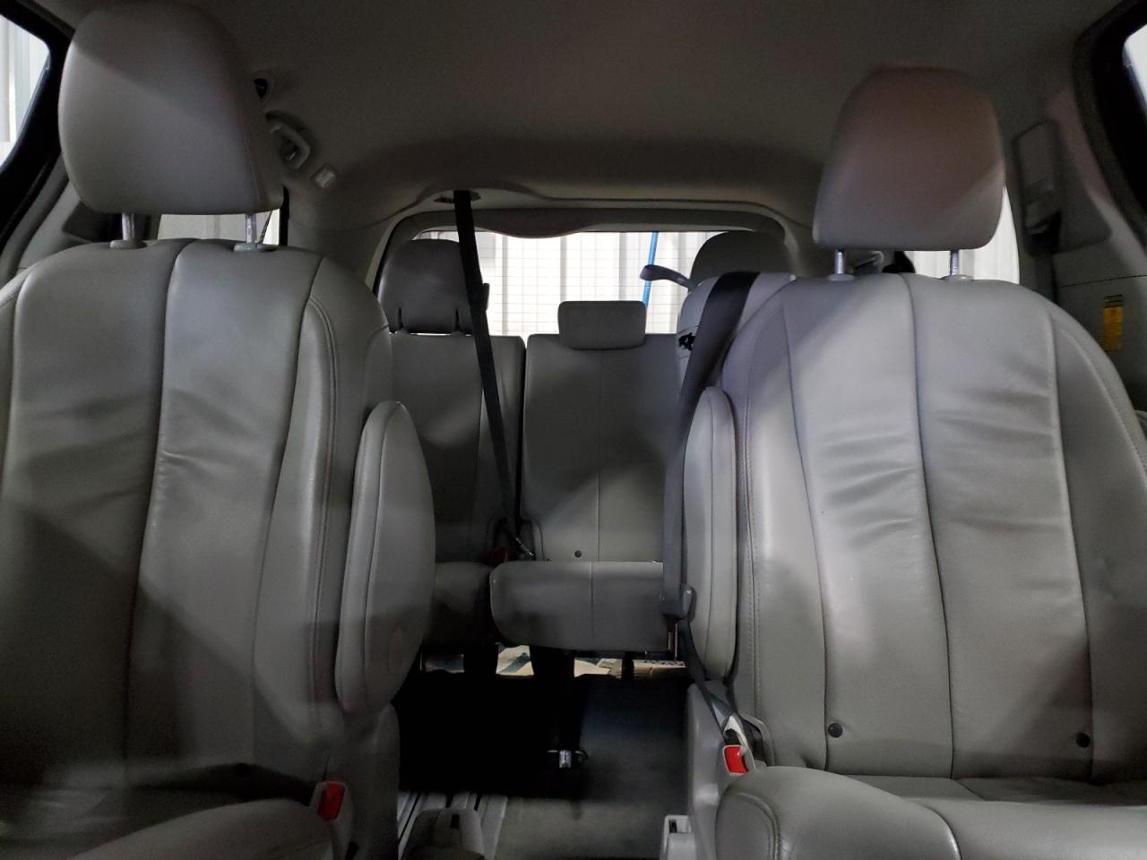 2014 Toyota Sienna Xle VIN: 5TDYK3DC2ES471560 Lot: 93235465