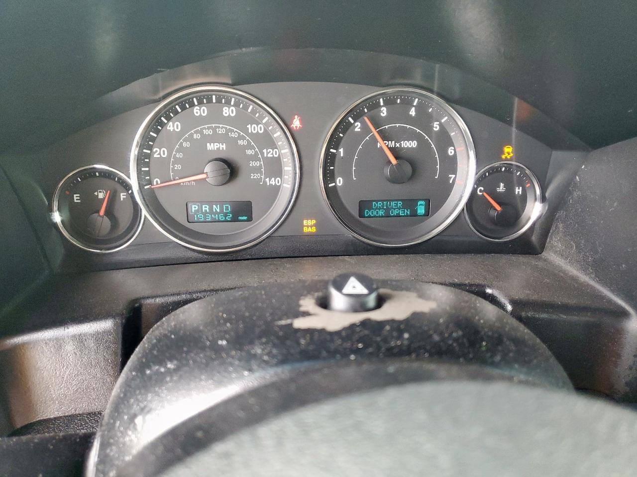 2007 Jeep Commander VIN: 1J8HG48P57C621131 Lot: 93077875