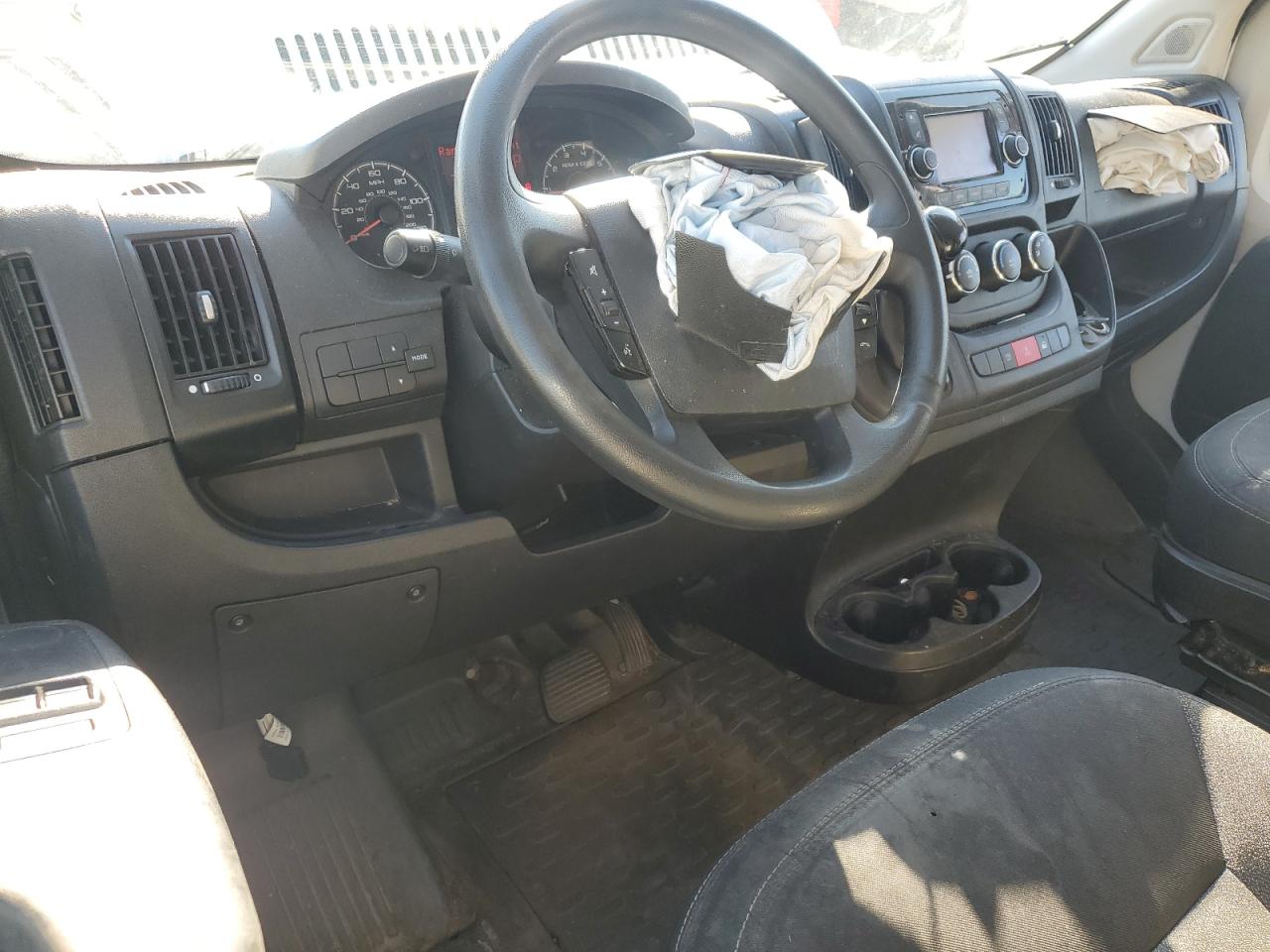 2018 Ram Promaster 1500 1500 High VIN: 3C6TRVBGXJE139059 Lot: 91521425