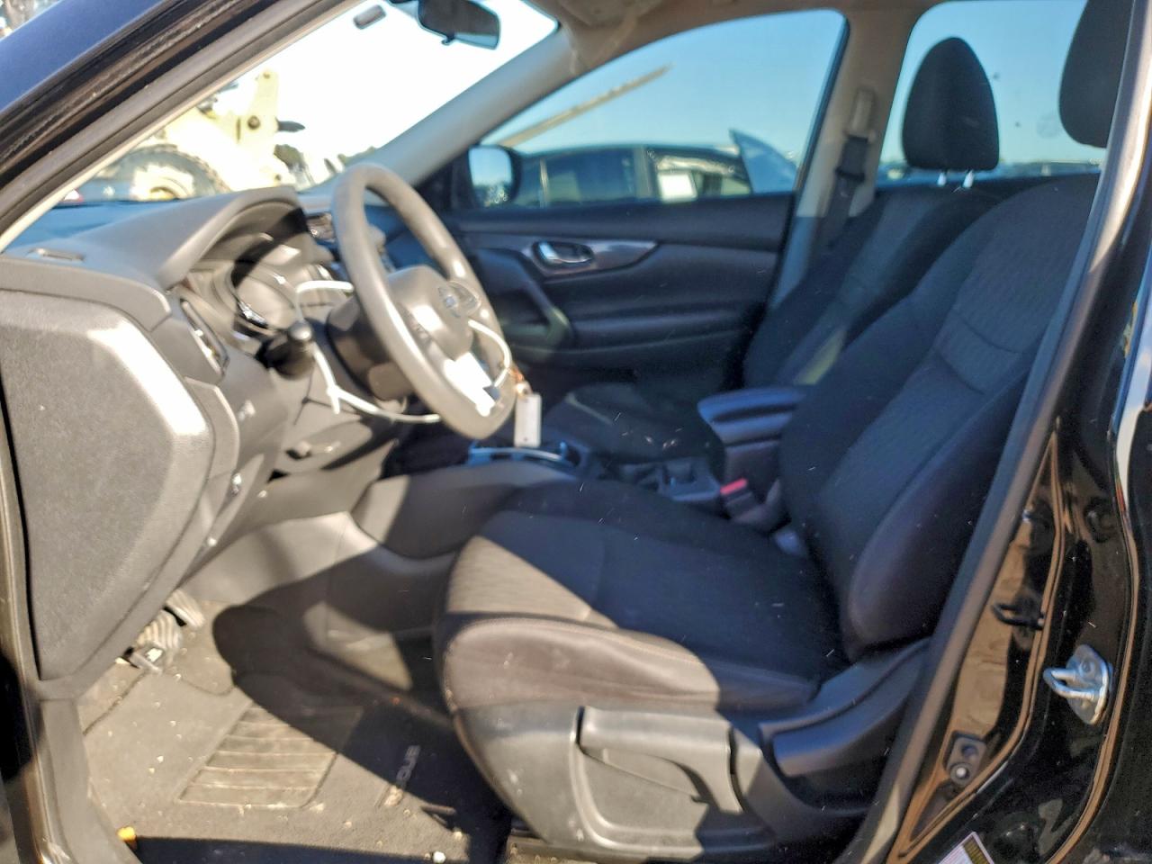 2018 Nissan Rogue S VIN: 5N1AT2MT8JC758580 Lot: 92755905