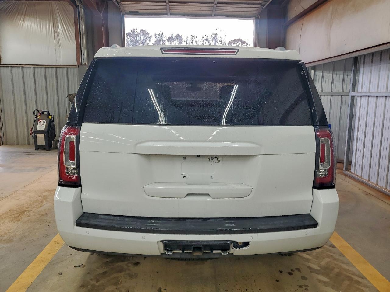 2015 GMC Yukon Sle VIN: 1GKS1AKC1FR111068 Lot: 94536145