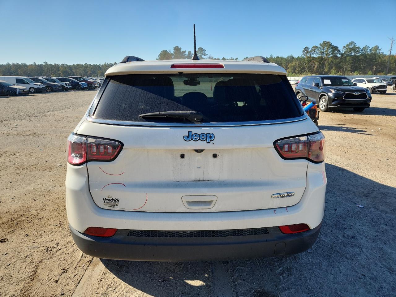 2019 Jeep Compass Latitude VIN: 3C4NJCBB5KT615989 Lot: 92195445