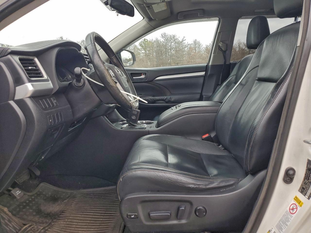 2015 Toyota Highlander Xle VIN: 5TDJKRFH7FS078121 Lot: 94695595