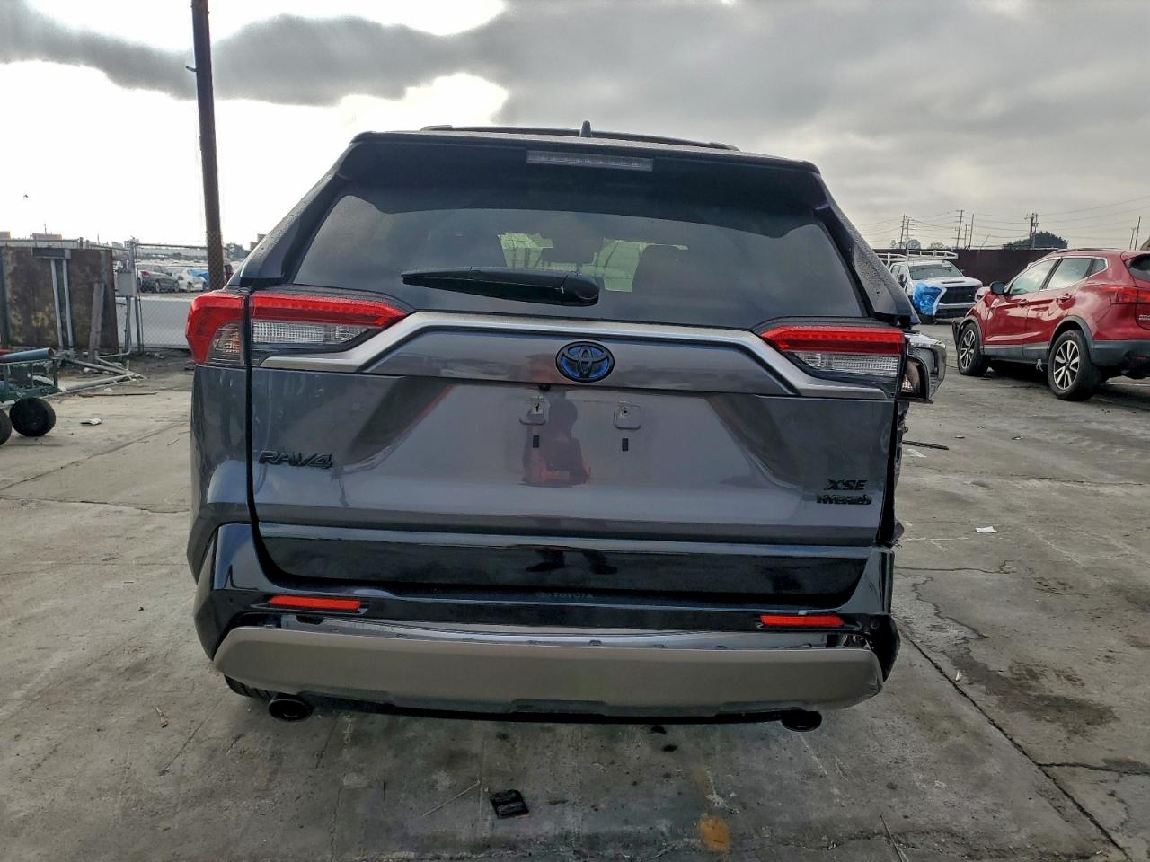 2022 Toyota Rav4 Xse VIN: JTME6RFV3ND522052 Lot: 94333025