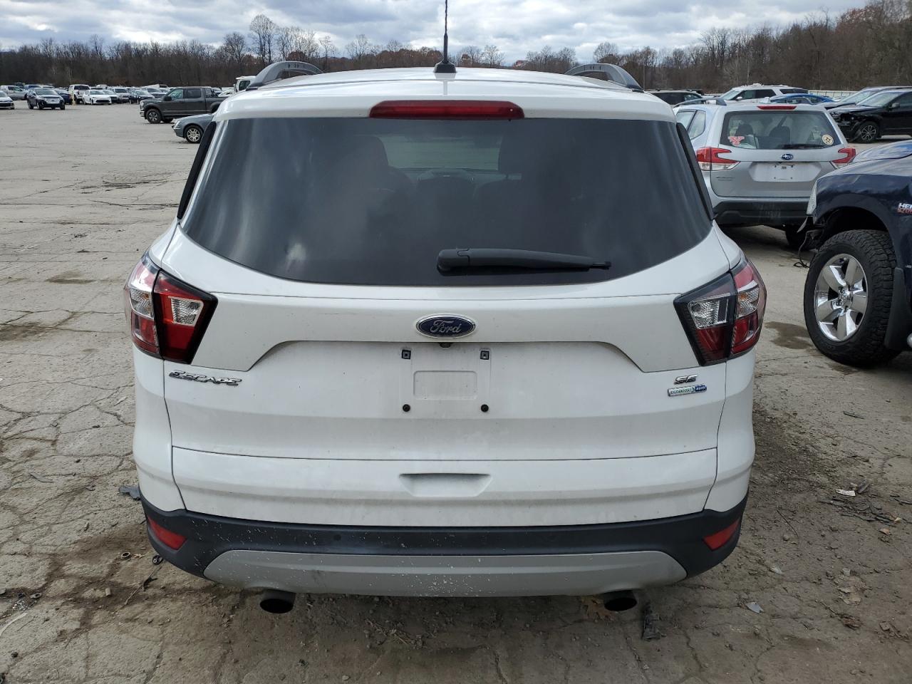 2017 Ford Escape Se VIN: 1FMCU9GD2HUE46195 Lot: 92030355