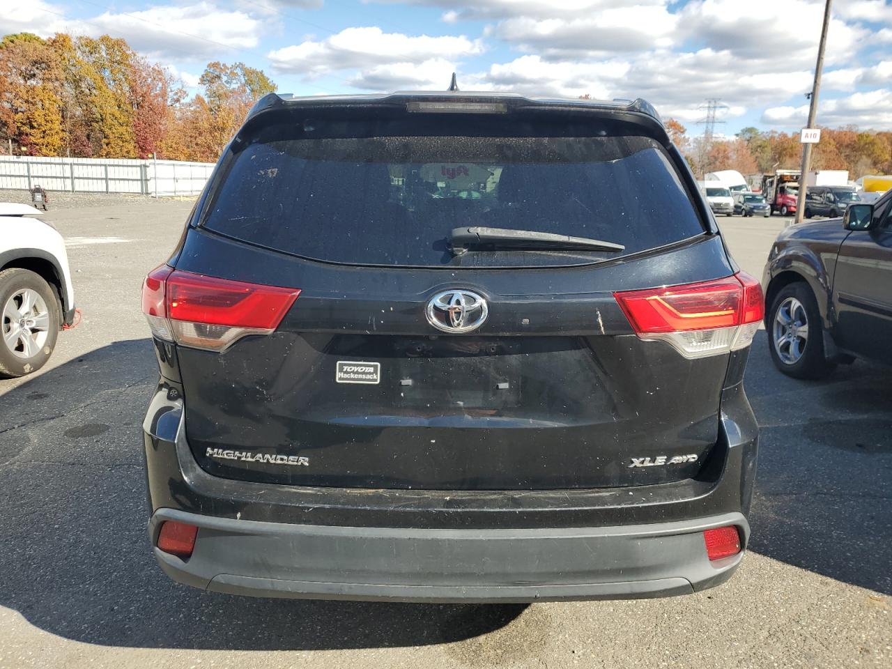2019 Toyota Highlander Se VIN: 5TDJZRFH2KS621106 Lot: 91936825