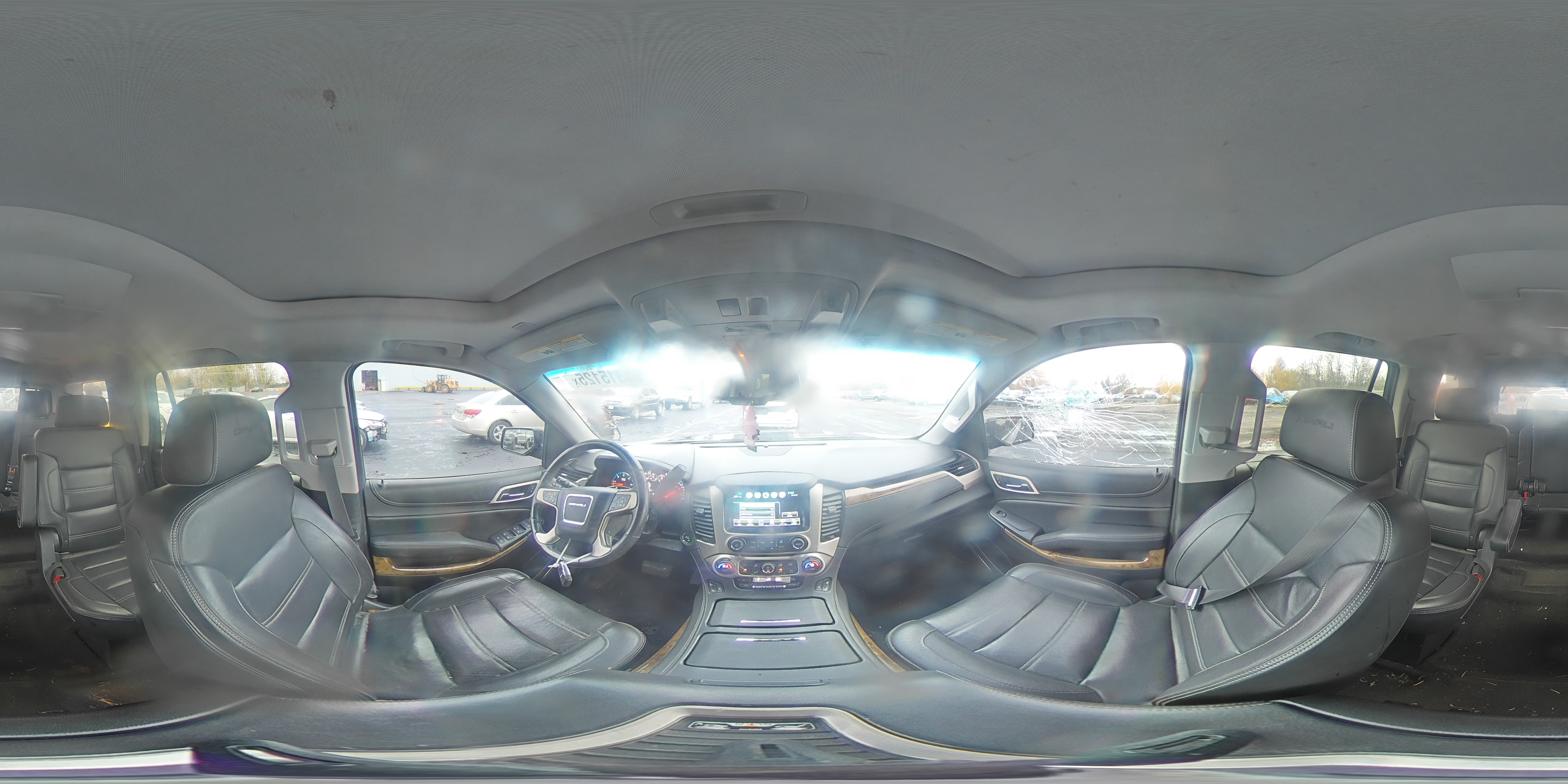 2017 GMC Yukon Denali VIN: 1GKS2CKJ8HR123681 Lot: 94315125