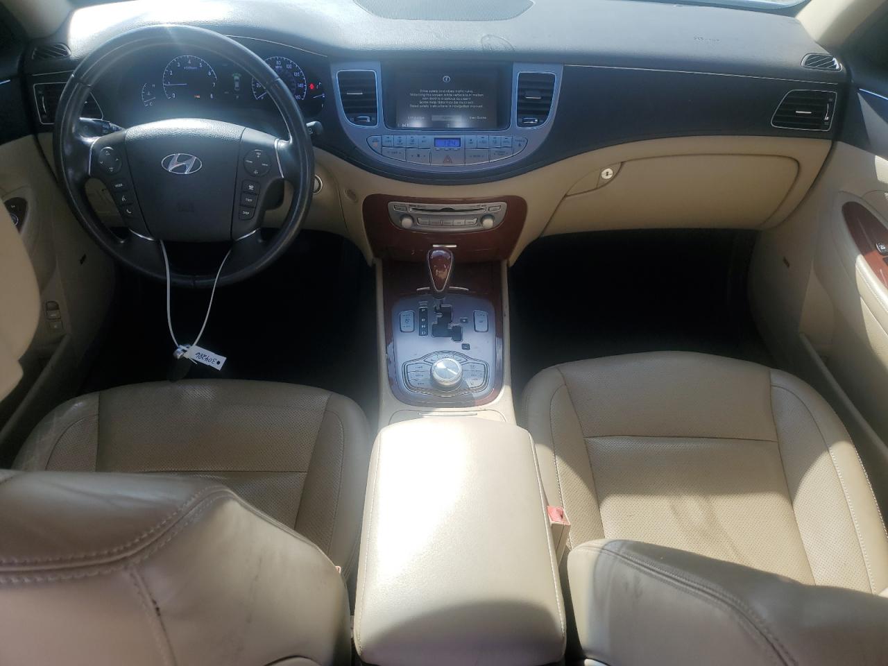 2013 Hyundai Genesis 3.8L VIN: KMHGC4DD8DU240899 Lot: 91635275