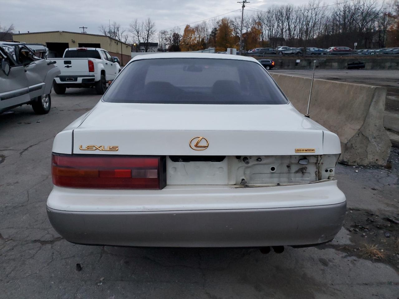 1994 Lexus Es 300 VIN: JT8GK13T9R0069222 Lot: 92643555