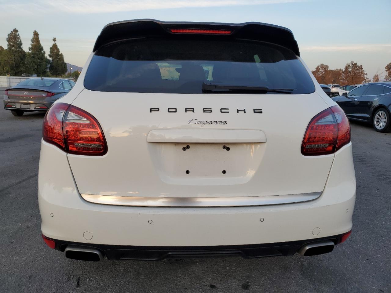 2012 Porsche Cayenne VIN: WP1AA2A21CLA04511 Lot: 92301885