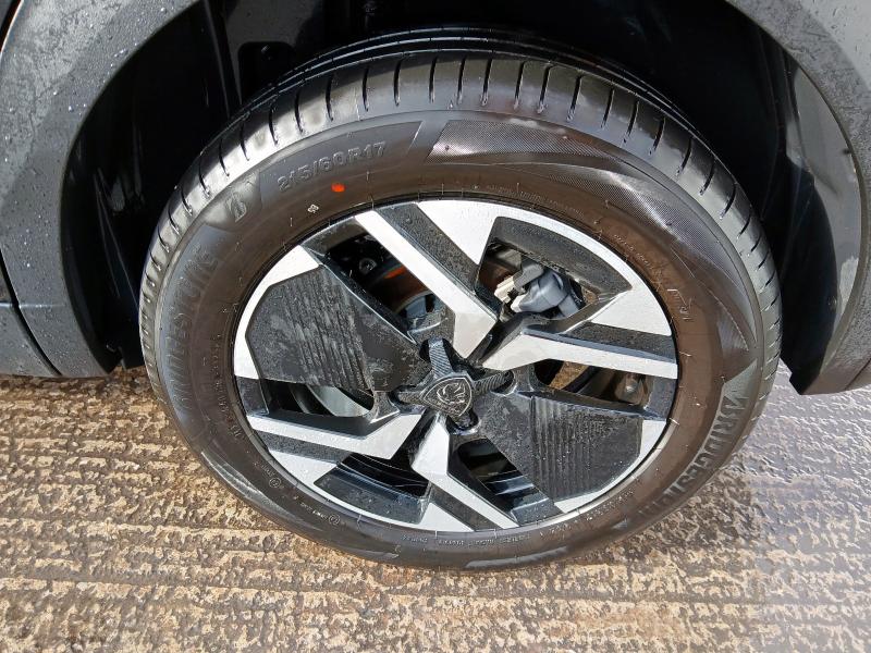 2025 PEUGEOT 2008 1.2 HYBRID 136 GT 5DR E-DSC6