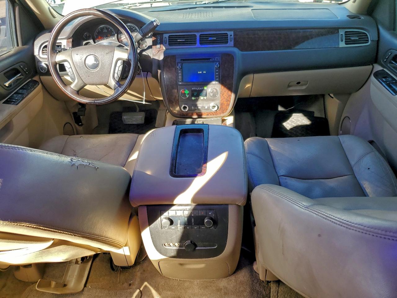 2011 GMC Yukon Xl Denali VIN: 1GKS2MEF6BR399992 Lot: 94740815