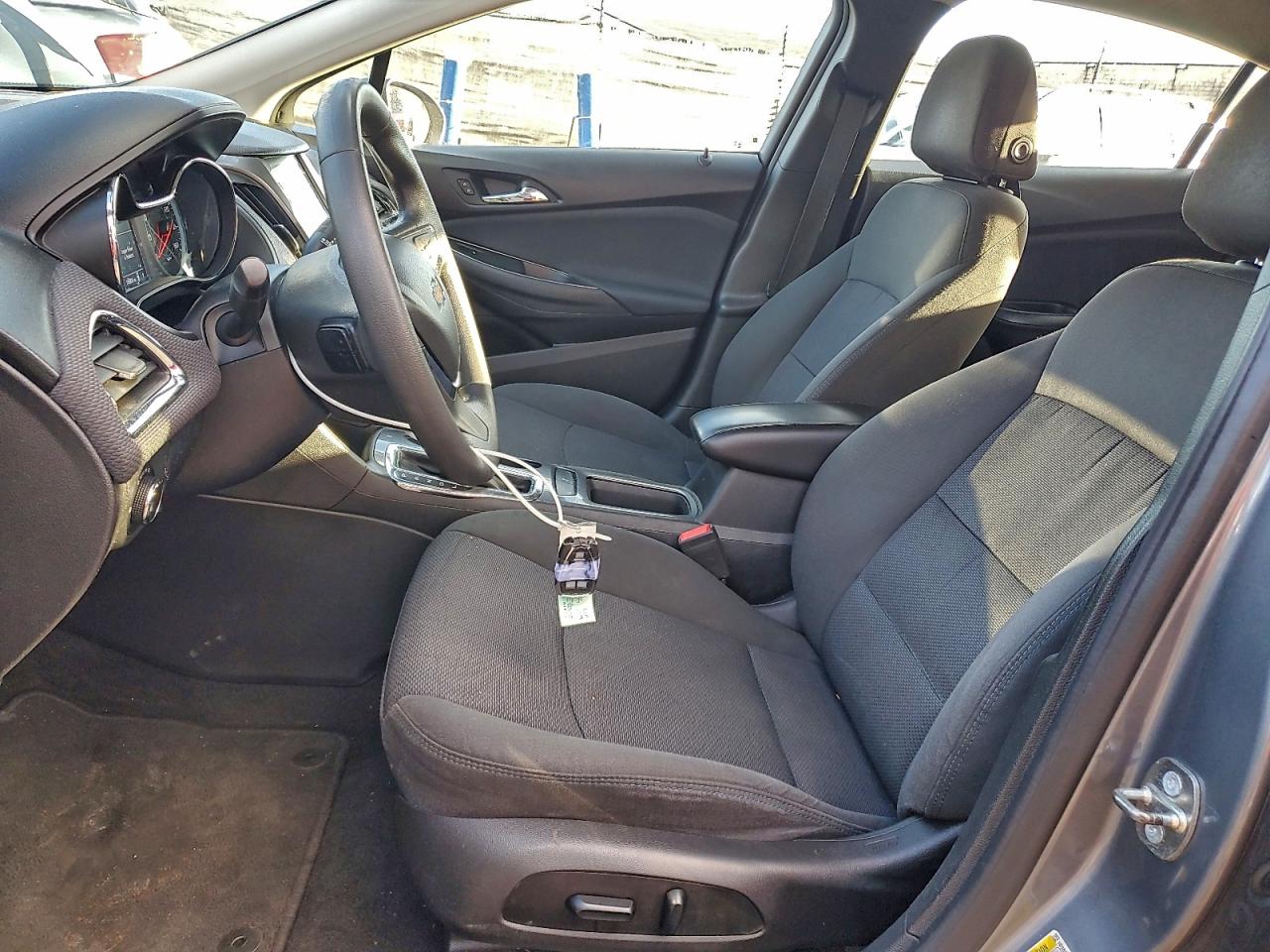 2018 Chevrolet Cruze Lt VIN: 1G1BE5SM7J7142094 Lot: 94500725