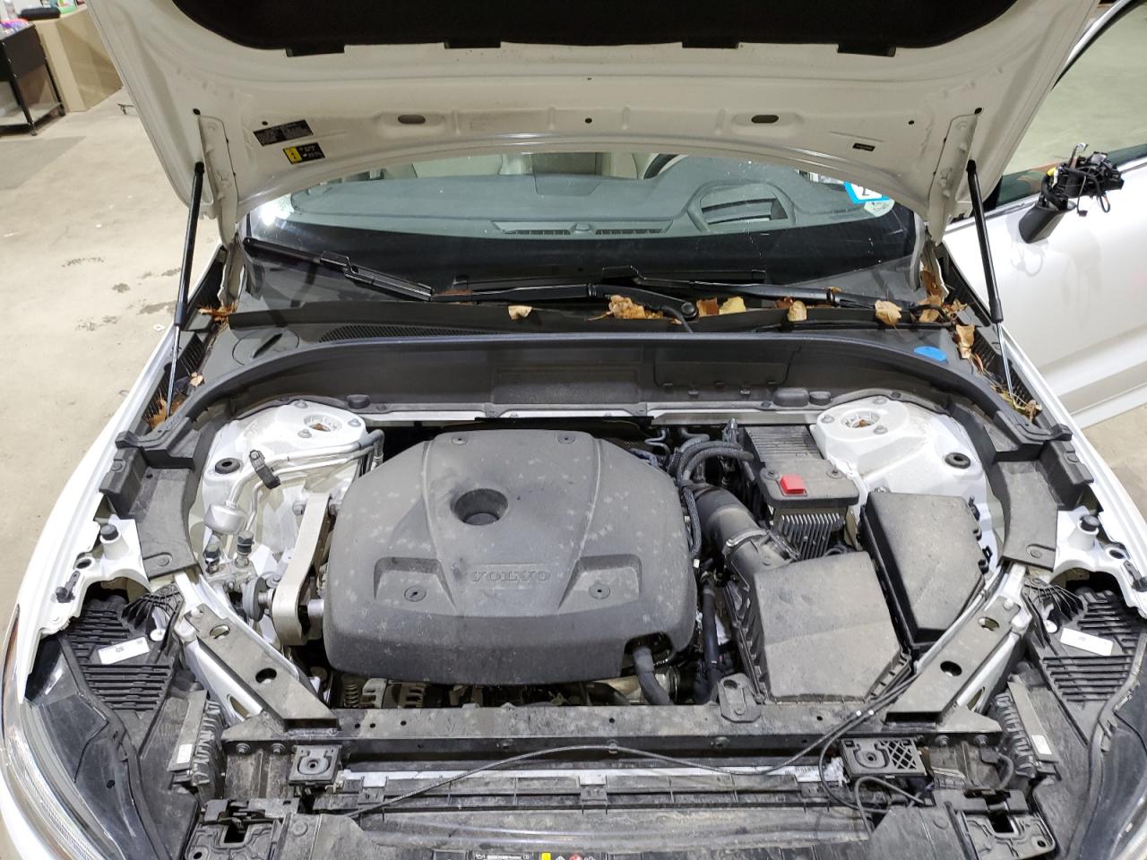 2021 Volvo Xc60 T5 Momentum VIN: YV4102RK2M1836300 Lot: 93134865