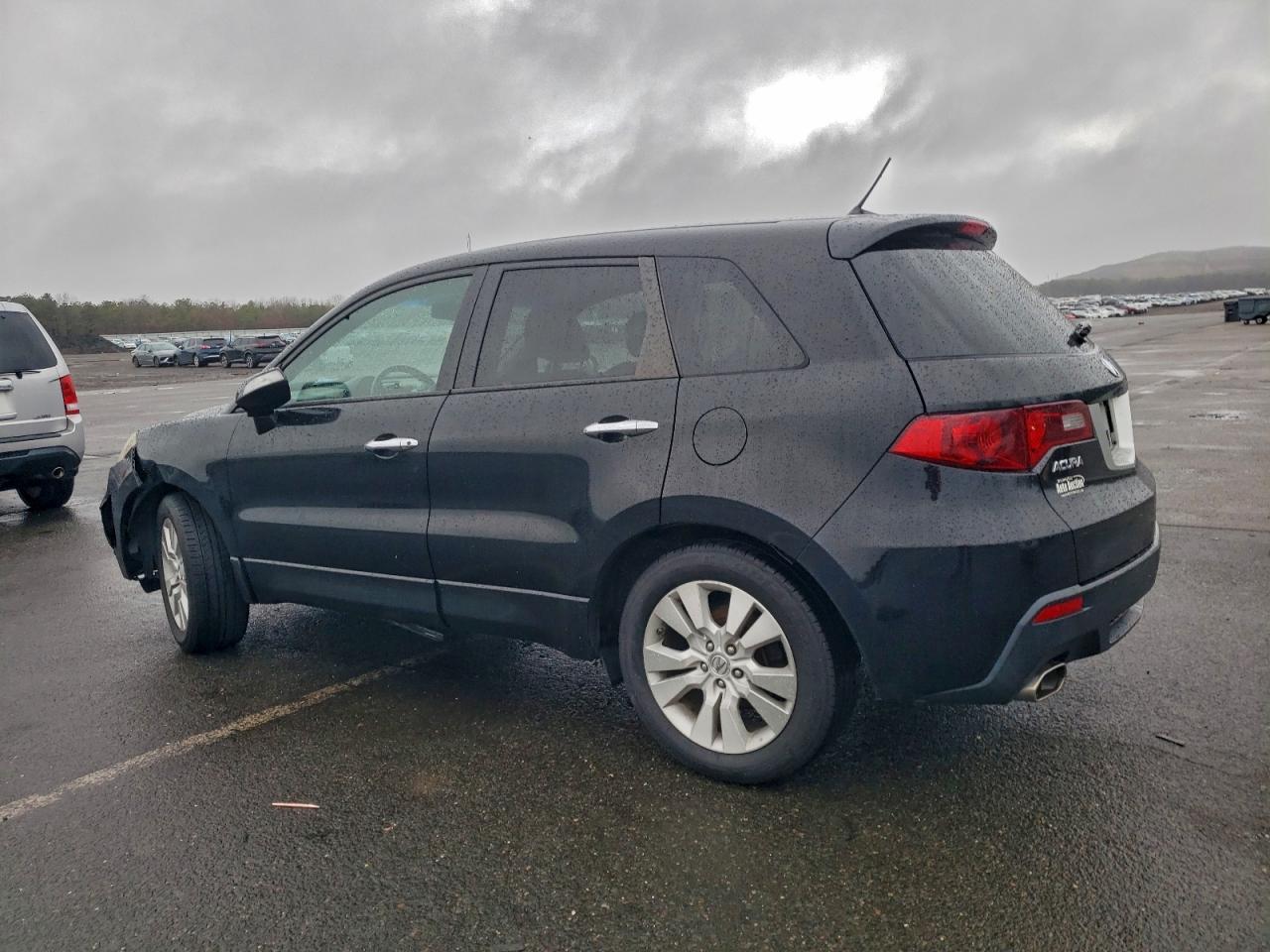 Фото: 5J8TB1H5XBA001491