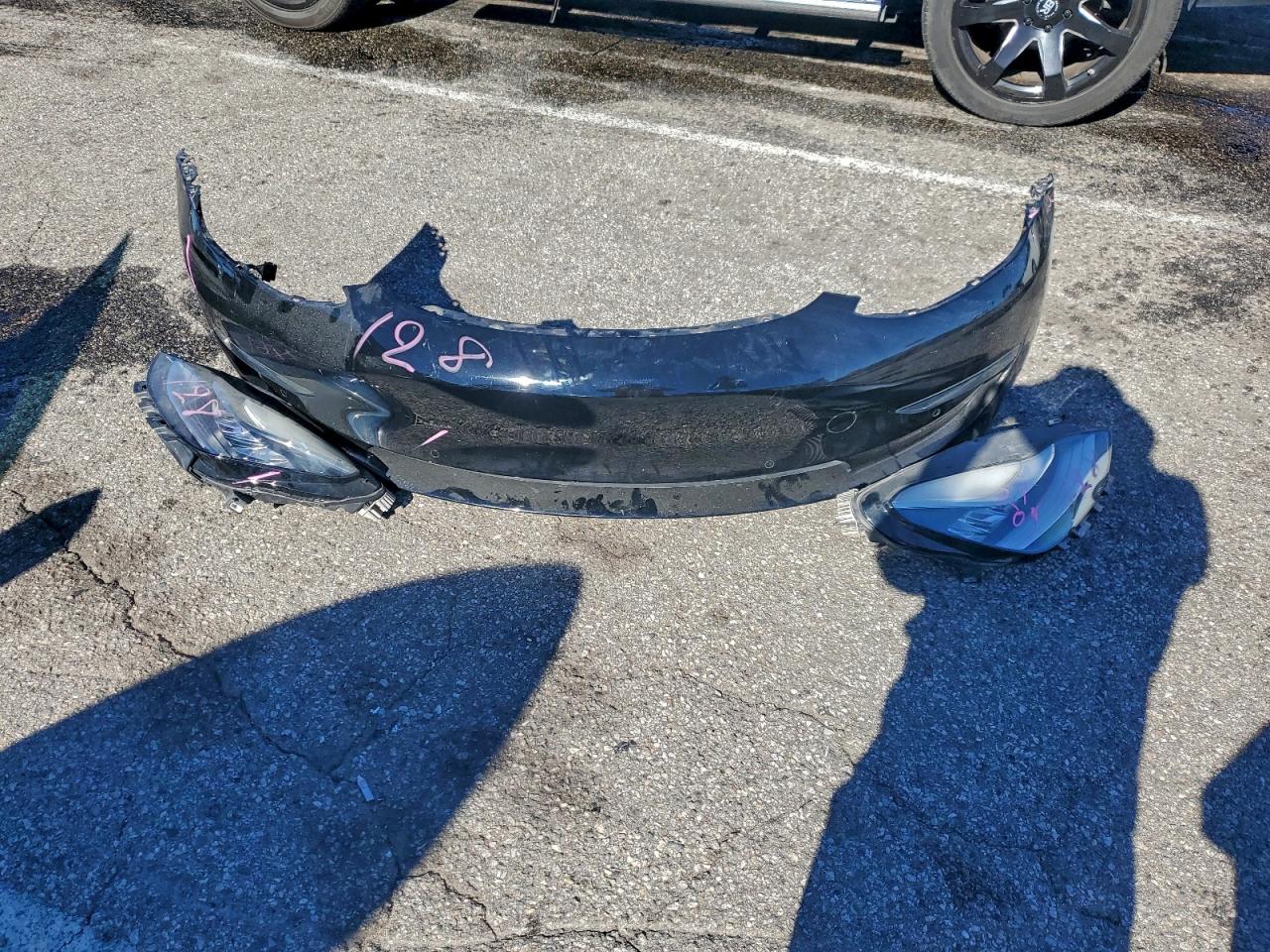 2018 Tesla Model 3 VIN: 5YJ3E1EA3JF173228 Lot: 93717545