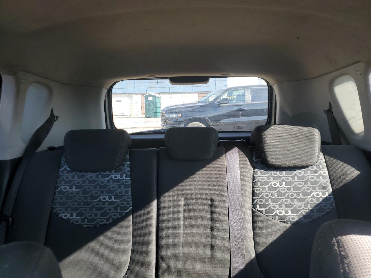 2010 Kia Soul + VIN: KNDJT2A28A7070989 Lot: 92984765