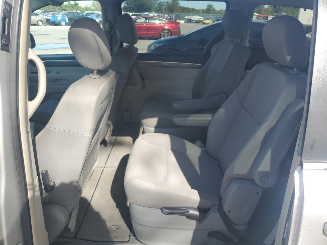 2009 Volkswagen Routan Se VIN: 2V8HW34159R595151 Lot: 92118335