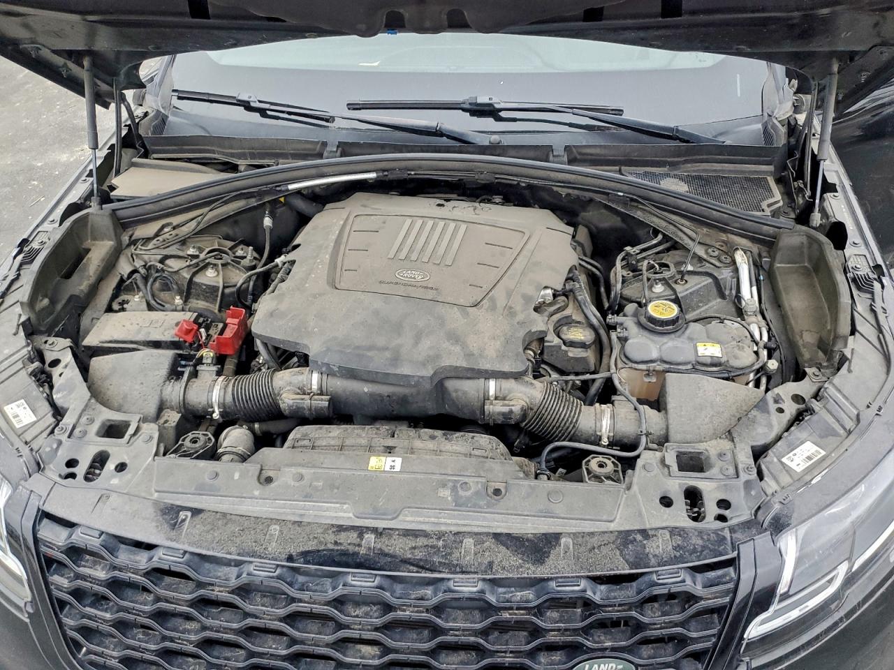 2018 Land Rover Range Rover Velar R-Dynamic Hse VIN: SALYM2RV7JA758150 Lot: 94333295
