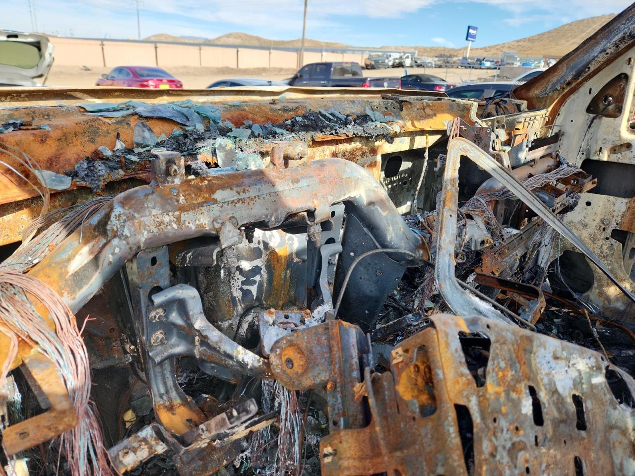 2011 GMC Sierra K2500 Denali VIN: 1GT125C88BF125910 Lot: 90816355