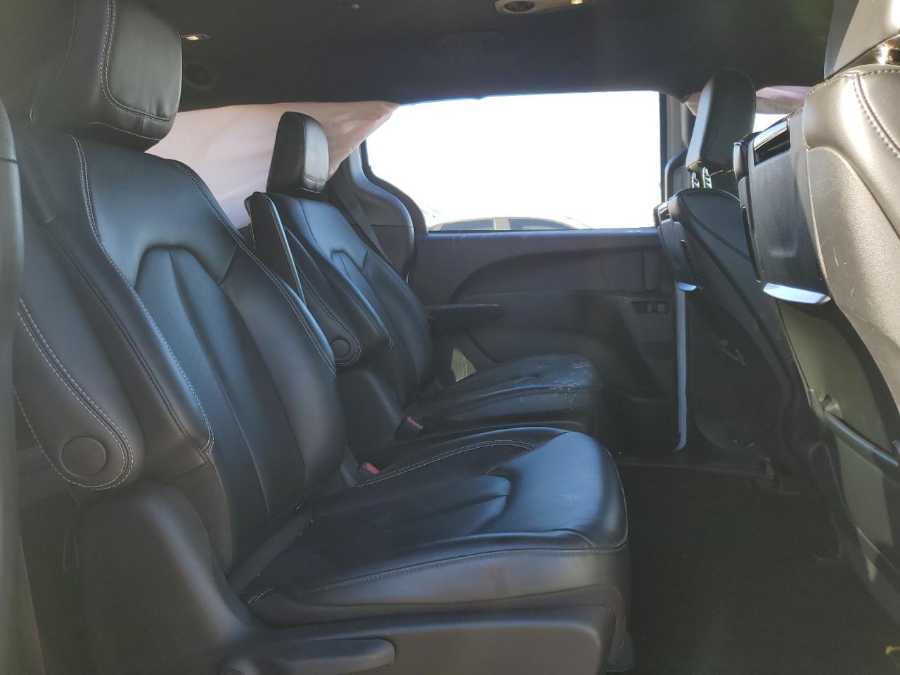 2023 Chrysler Pacifica Hybrid Touring L VIN: 2C4RC1L7XPR622716 Lot: 92873125