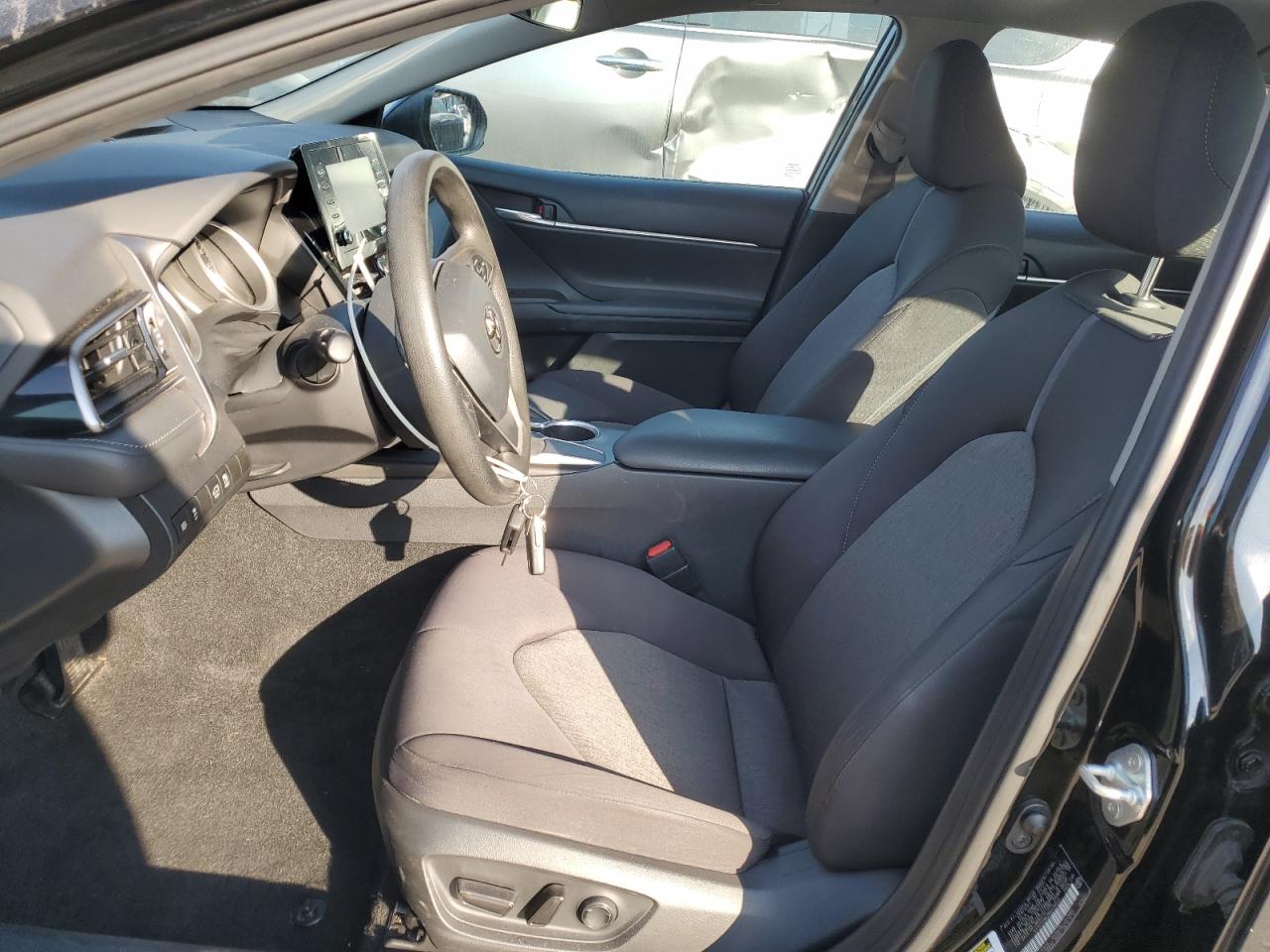 2021 Toyota Camry Le VIN: 4T1C11AK2MU439033 Lot: 93874925