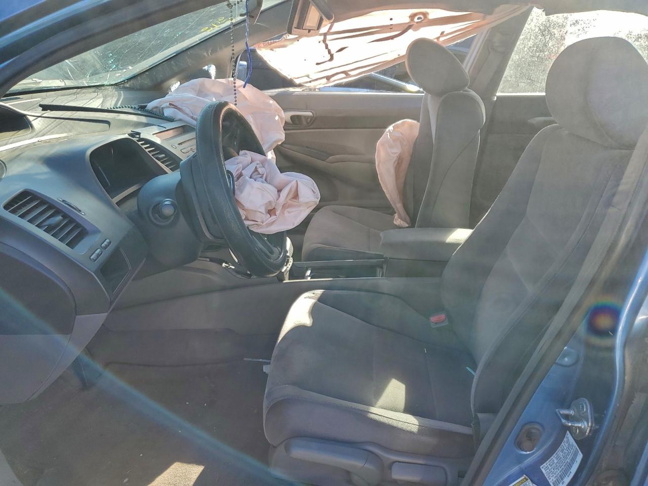 2008 Honda Civic Lx VIN: 1HGFA16528L093566 Lot: 94235585